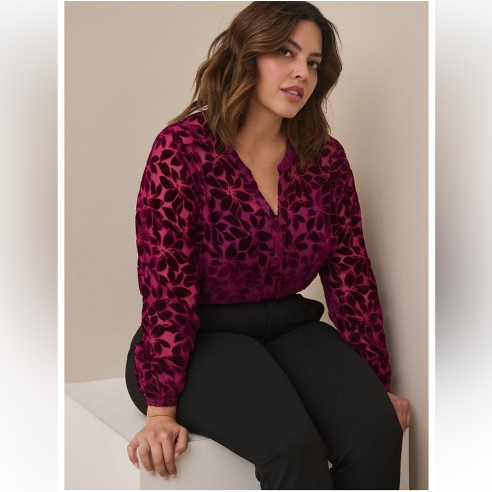 Torrid velvet burnout hi-low pullover blouse, NWT, 2X